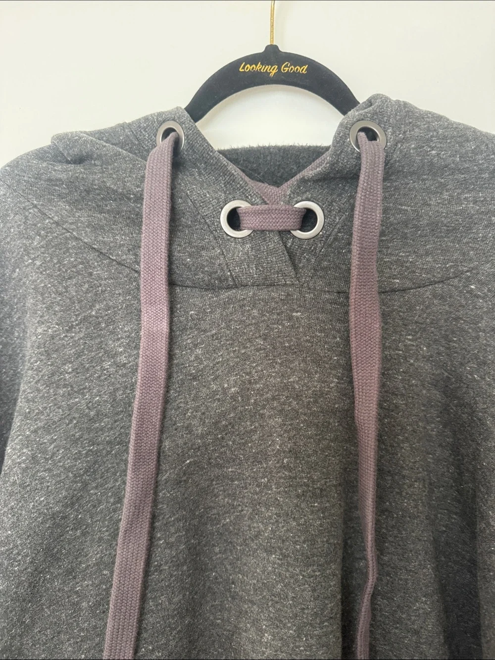 ALO Yoga Realm Charcoal Short-Sleeve Hoodie Pullover- Large